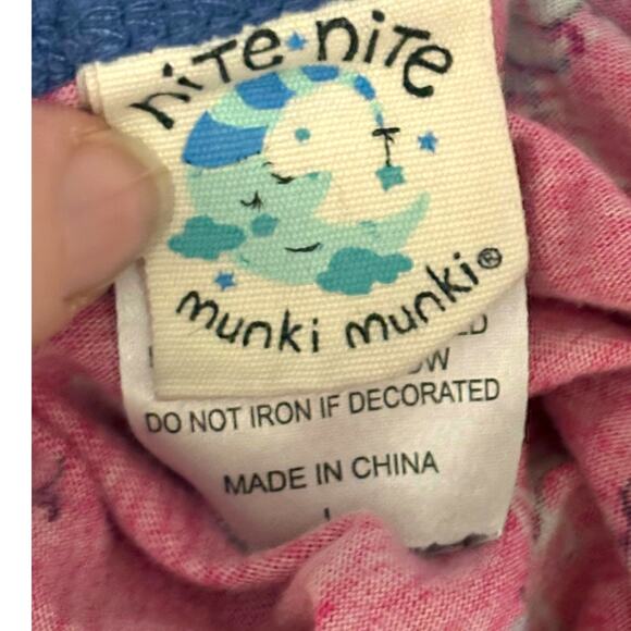 Dogs in Paris Pajama Set - Size L - Thumb Holes Long Sleeve Top with Shorts - Picture 15 of 15